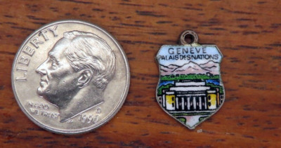 Vintage silver SWITZERLAND GENEVE GENEVA UN PALAIS DES NATIONS TRAVEL charm #197