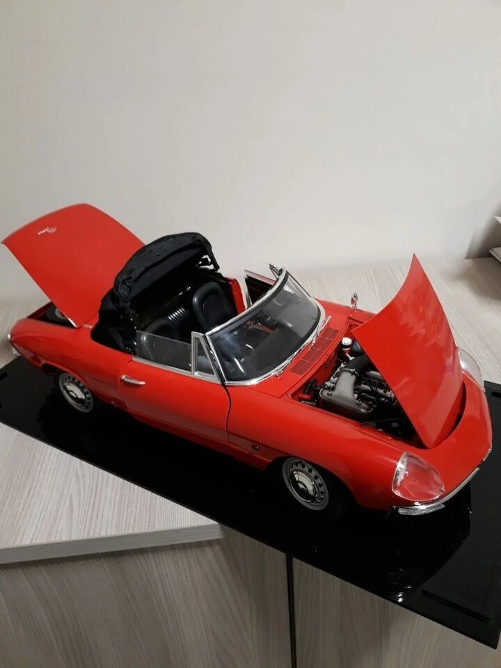 ALFA ROMEO SPIDER 1600 DUETTO "Osso di seppia" - 1966 - 1:8 - HACHETTE - Immagine 2 di 4