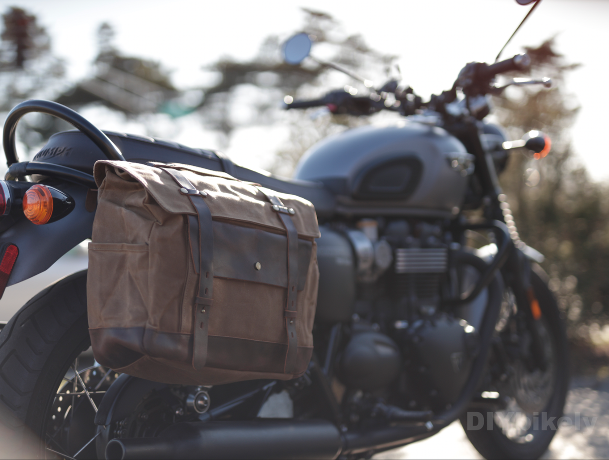 Universal Motorcycle Saddle Bag for Triumphs, BMW, Royal Enfield, Modern  Classic