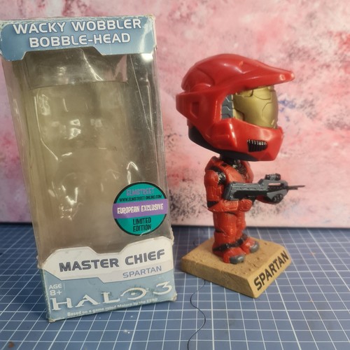 HALO Spartan crimson colour PVC bobble-head 16cm Funko Wacky Wobbler - Imagen 2 de 6
