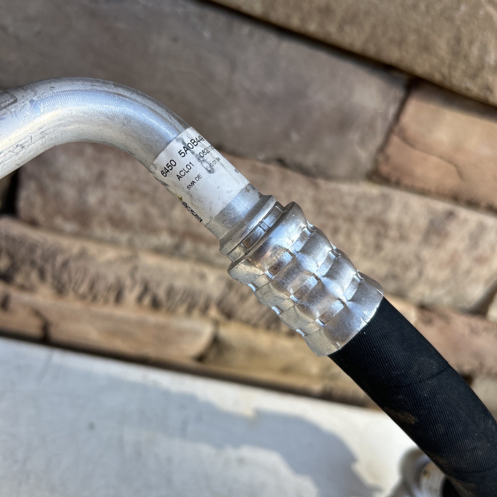 Rolls Royce Suction pipe evaporator Hose 64505A0B449 Oem