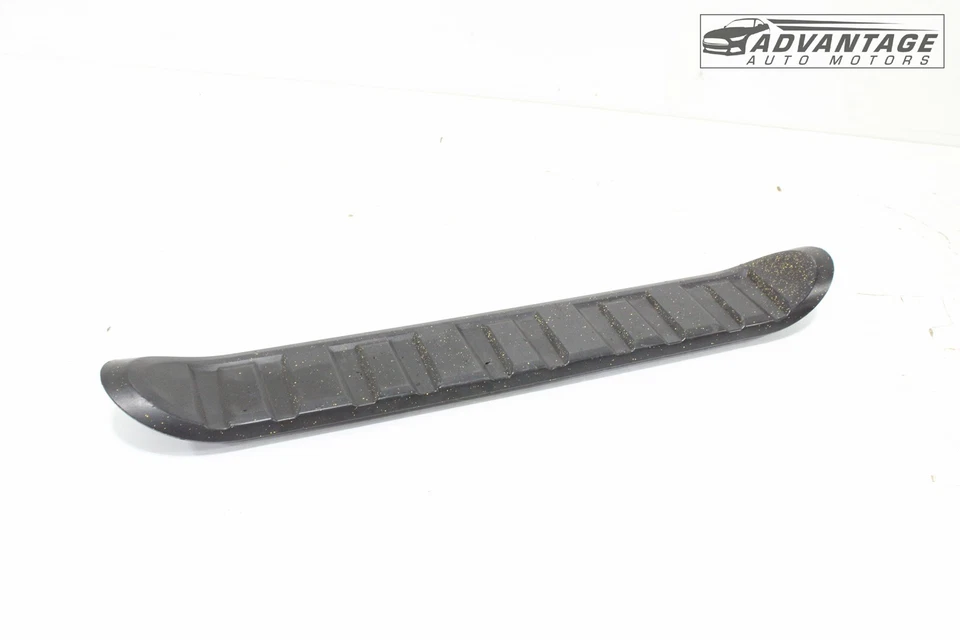 Chevrolet Silverado 2500 HD 2015-19 estribo trasero izquierdo estribo pad OEM Foto 2 de 4