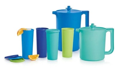 Tupperware Heritage 2 Pitcher & 4 Tumbler Set w/ Lids (12-Piece)   New in Box