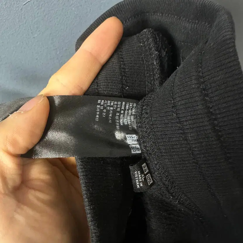 Unbranded XL Uniqlo Black Jogger Sweatpants thumbnail 5