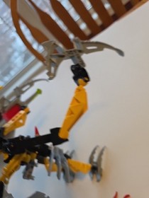 Lego #8696 Bionicle Mistika Bitil, 100% Complete W/Ghost Blasters!! No Instruct.