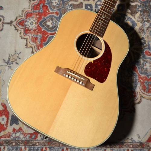 Gibson J-45 STUDIO WALNUT