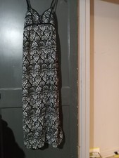 xhilaration Ladies Sleeveless Spaghetti Strap Dress. Size Large.