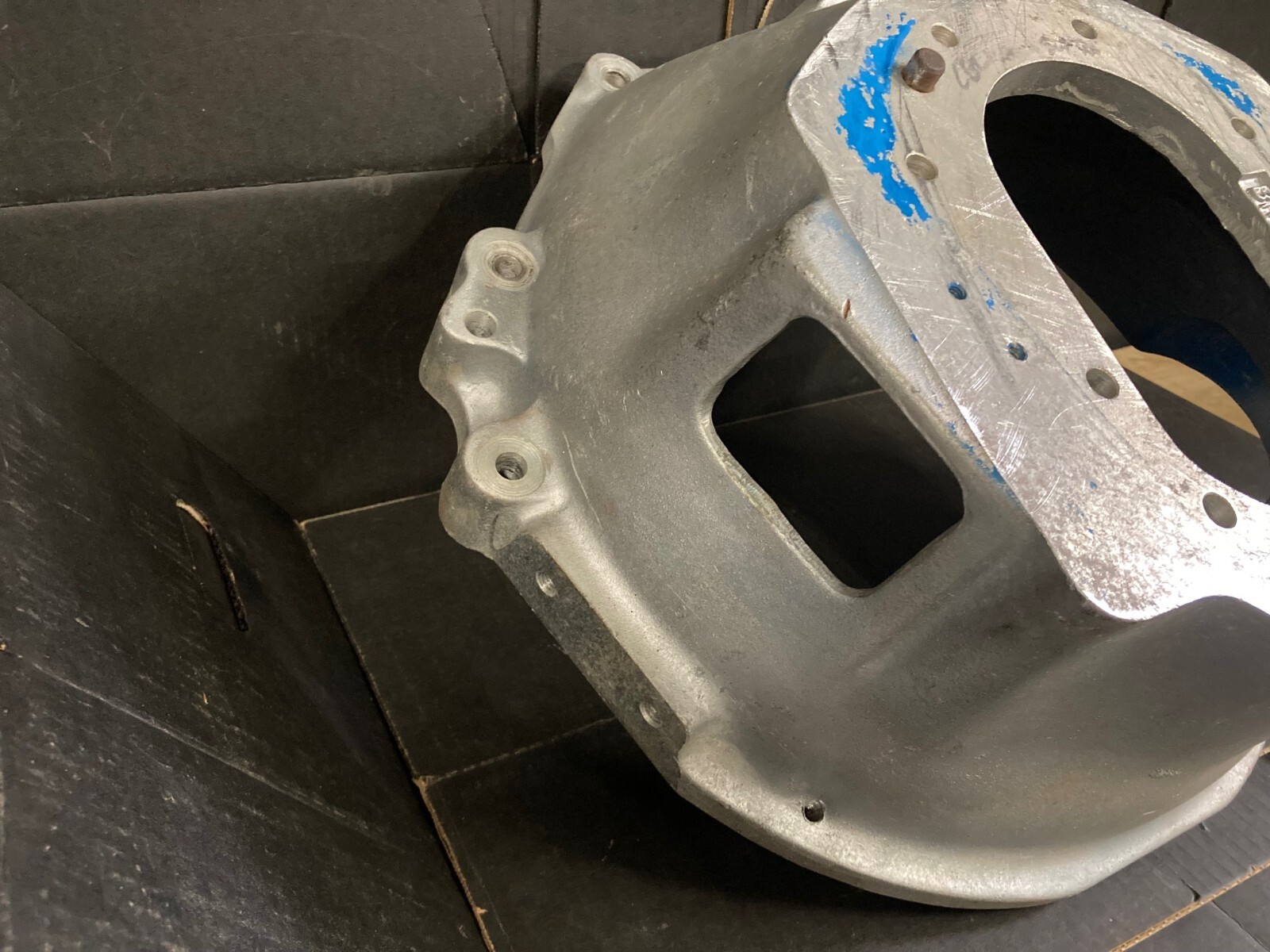 Bellhousing Ford 289 302 351 Manual for Supra 5 spd CRS 6 bolt