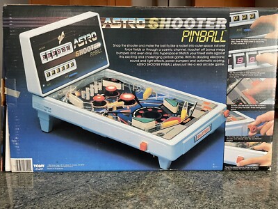 VINTAGE 1983 TOMY ASTRO SHOOTER TABLETOP PINBALL GAME IN BOX VINTAGE 1983 TOMY ASTRO SHOOTER TABLETOP PINBALL GAME IN BOX