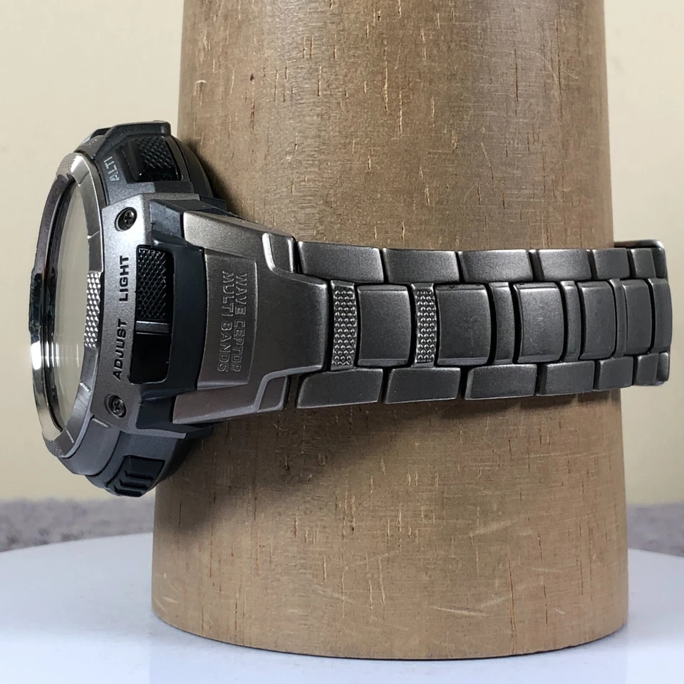 Casio Pathfinder Men PAW-1100T Multifunction Solar Quartz Digital Watch 8 3/4" - Image 3 of 4