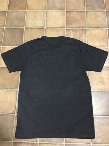 Jurassic World - T Shirt - Menโs - Size S - New ๐ - Picture 2 of 4