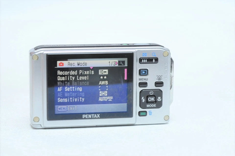 Pentax Optio W60 10.0MP Waterproof Compact Digital Camera - Image 3 of 4