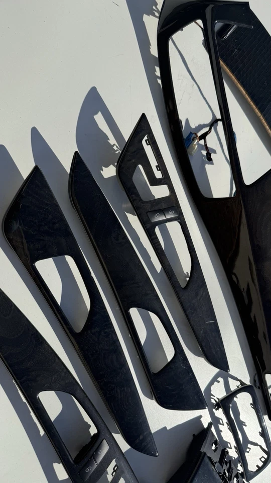 MERCEDES BENZ W218 CLS550 CLS63 AMG WOOD GRAIN INTERIOR TRIM 2012 - 2018 OEM - Image 3 of 4