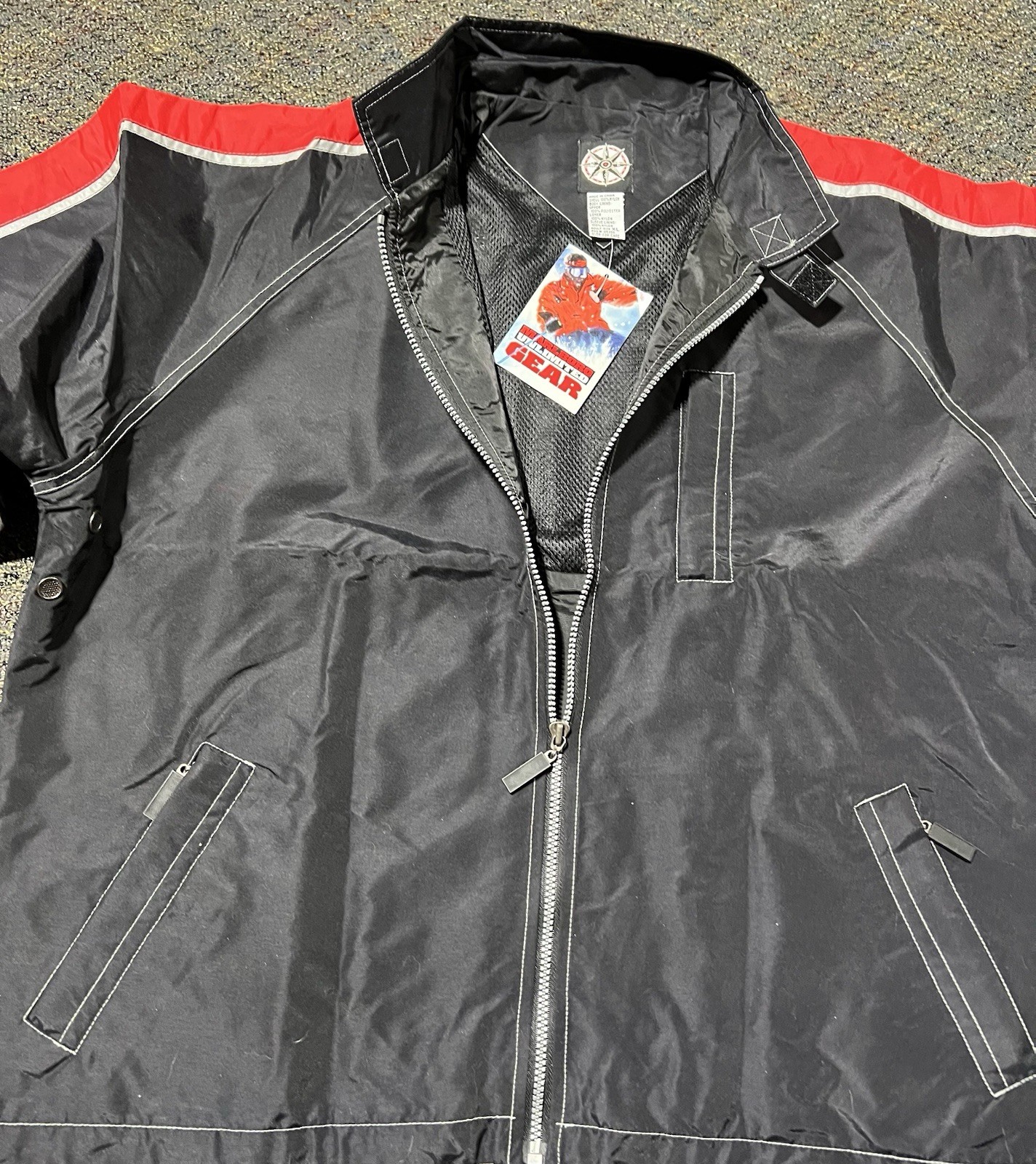 Vintage Marlboro Unlimited Gear Windbreaker Jacket Men's XL Black 100percent Nylon NWT image 3