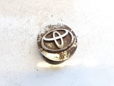 Toyota Sienna 2006 Center Cap (Cao assy-wheel hub) used, Genuine #2295145-23