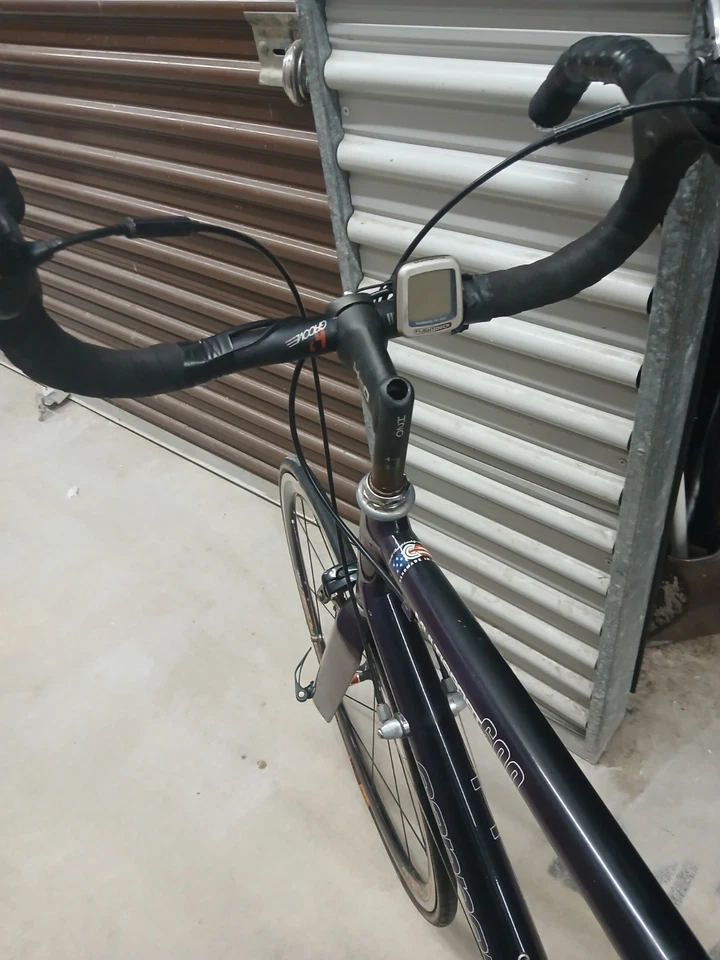 Bicicleta Cannondale Multisport 600 CAD3 púrpura 18 velocidades Foto 3 de 4