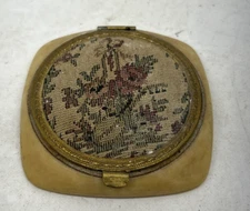 Vintage Compact Embroidered Lid