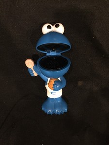 cookie monster plastic toy