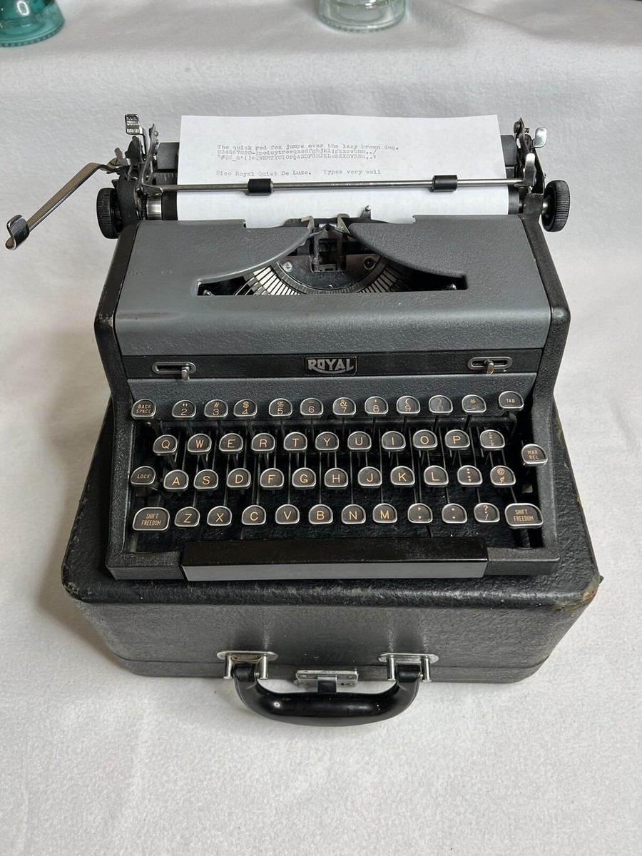 レトロ 米国製  QUIET DE LUXE タイプライター レトロ 米国製 QUIET DE LUXE タイプライター Vintage 50s Royal