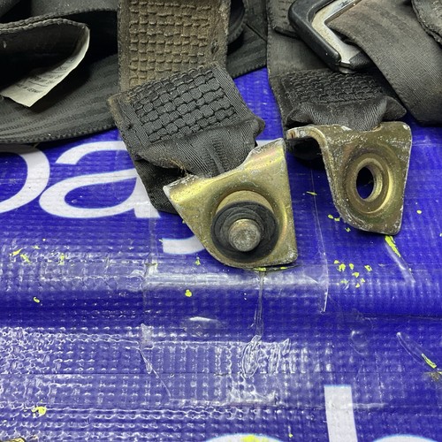 84 Mercedes-Benz 450SL 380 - REAR Seat Belts Set LH RH 1078602686 ,1078603069 - Picture 6 of 12