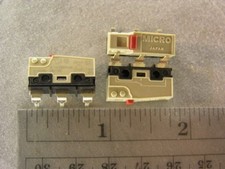 12 Honeywell UM10E50A01 Sub-Miniature Micro Switch SPDT 1NO 1NC