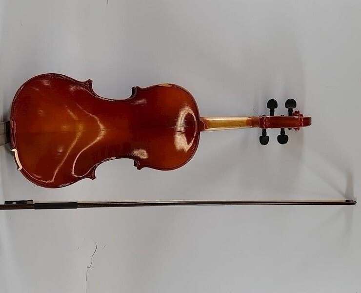 Suzuki model 220 size 4/4 violin, Japan 1985, Very Good