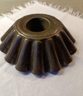 Antique Gugelhupf Mold Baking Dish Decoration for Kitchen Collectors HTF