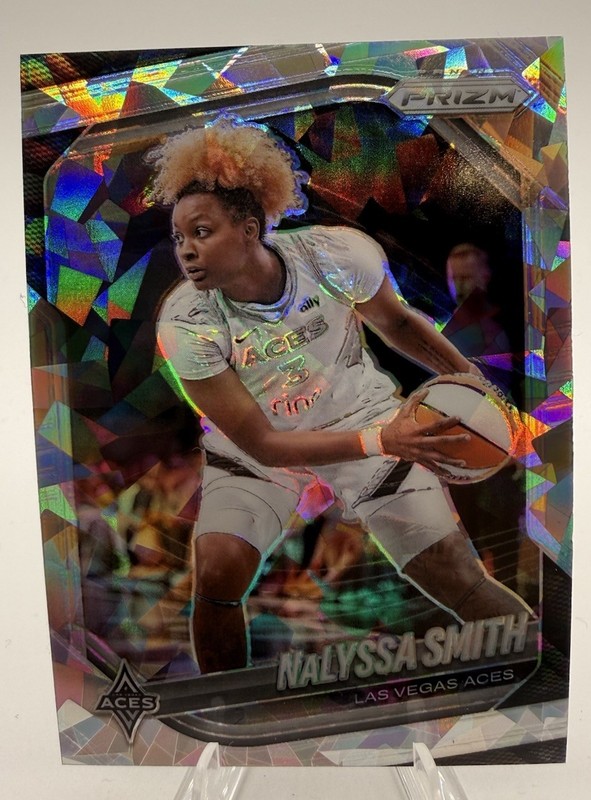 2025 Prizm WNBA NaLyssa Smith #119 Cracked Ice Las Vegas Aces A192