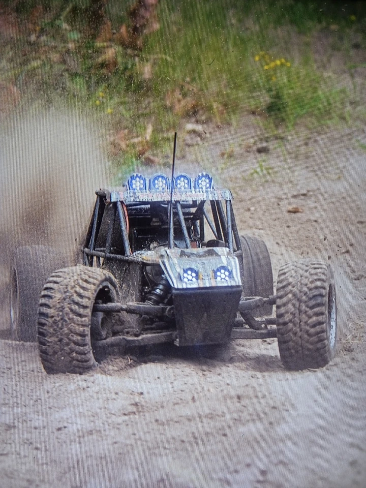 RC-Auto Ferngesteuertes Auto - Bild 4 von 4