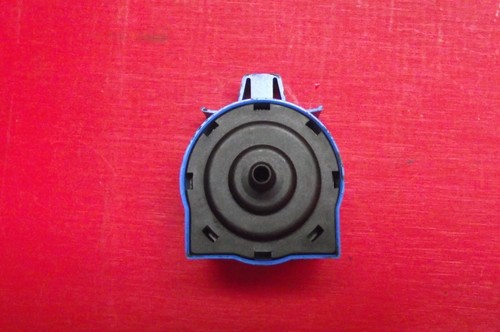 Waschmaschine INDESIT IWME146 UK Druckschalter