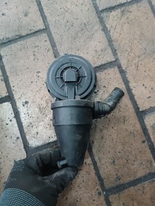 Druckregelventil BMW 5er E39 520i 523i 528i M52 Entlüftung Kurbelgehäuse 1703484