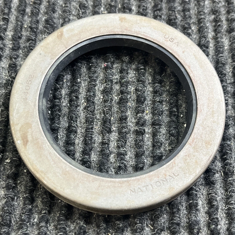 🔥🔥🔥Sello de rueda National 44052 para Ford P-500 75-77 Foto 3 de 4