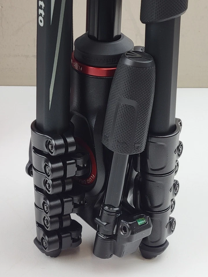 Manfrotto befree MKBFRLA4BK-3WUS Fluid Head Advanced 3-Way 59.4" Tripod - Image 4 of 4