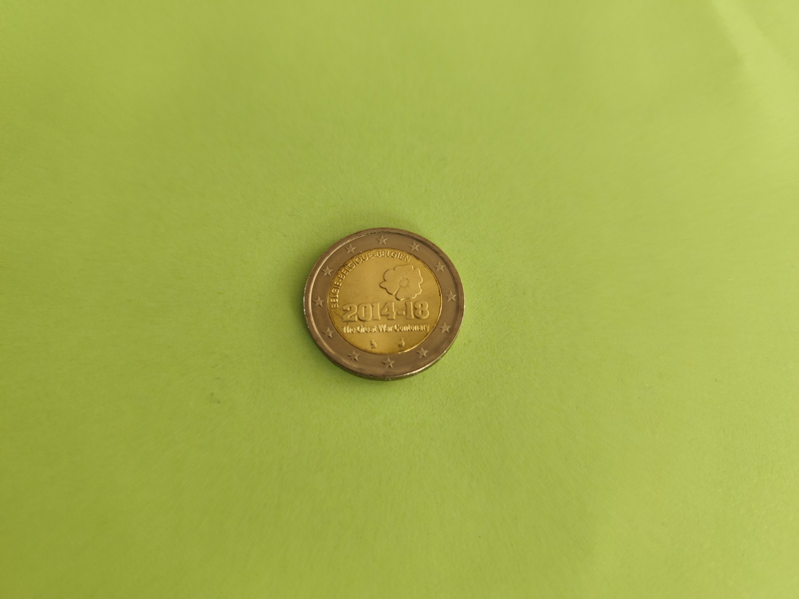 2 euro commémorative Belgique   choisir une année ( lire description annonce )