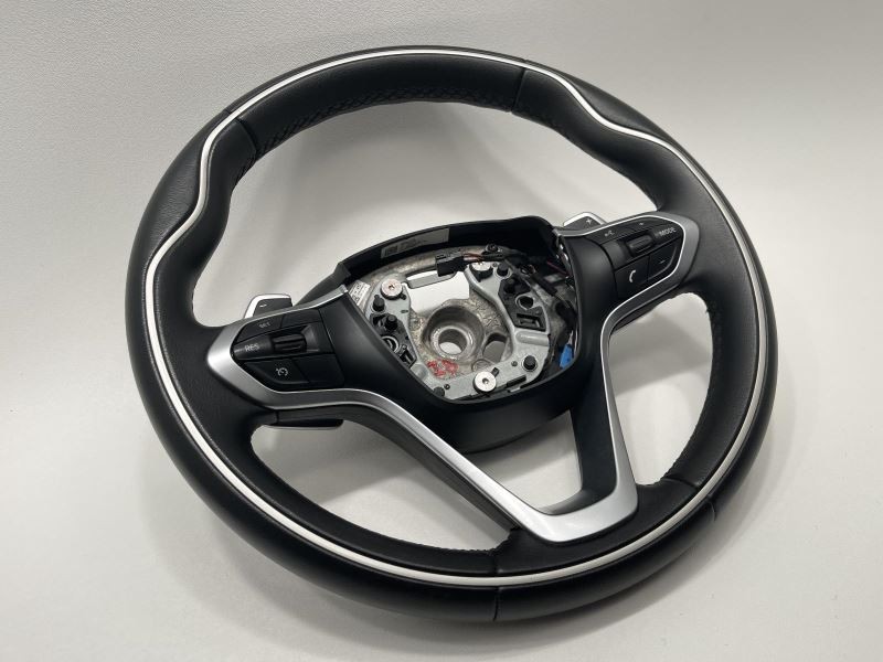 19 BMW I8 STEERING WHEEL BLACK W/CONTROLS W/SHIFT PADDLES 1.5L -ROADSTER- 53708