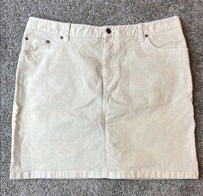 L.L.Bean Women s Petite 18 Beige Solid Corduroy Stretch Pencil Skirt Button
