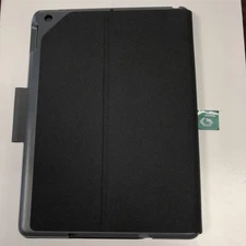 Logitech Slim folio Case w/ Bluetooth Keyboard iPad 5th/6th Gen Free Ship Used