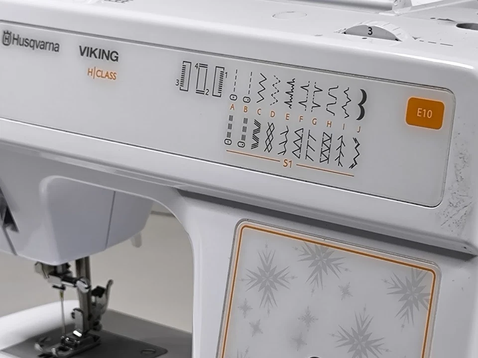Máquina de coser Husqvarna Viking clase H E10 - sin probar Foto 2 de 4