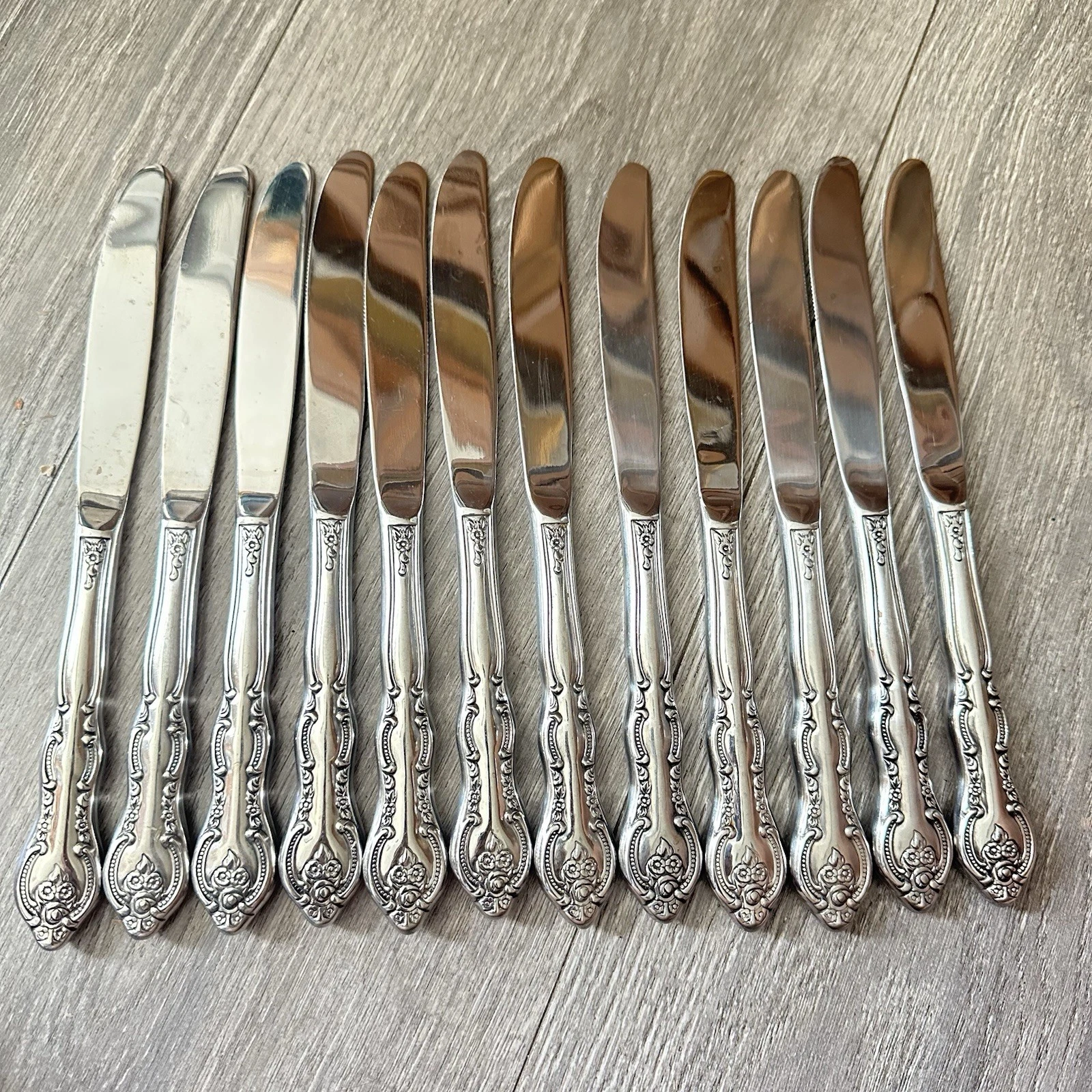 Oneida Profile Stainless Flatware GALVESTON Set of 12 Dinner Knives