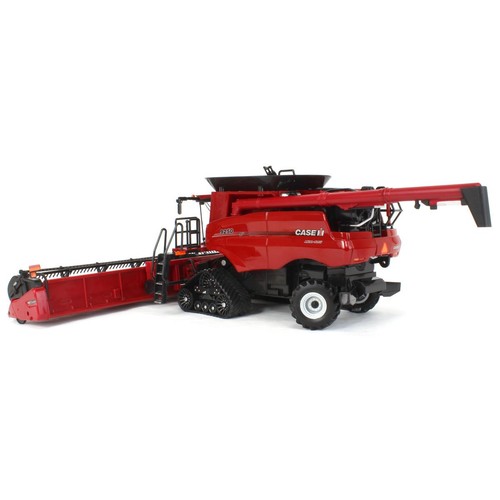 ERTL 1/32 Case IH 9250 Tracked Combine with 2 Headers Prestige Collection 44320 - Picture 5 of 10