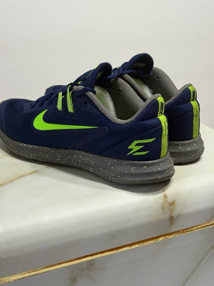 Nike Downshifter 9 Low Top Blue and Green Running Sneakers Boy’s Sz 6Y - Image 3 of 4