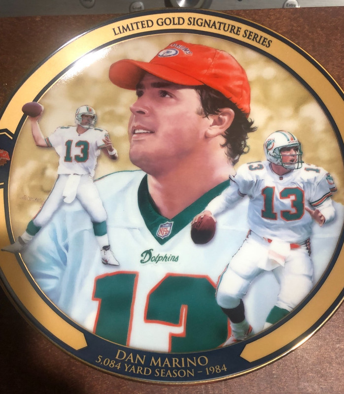 DAN MARINO Limited Gold Signature 5084 YARD SEASON-1984 Dolphins Plate