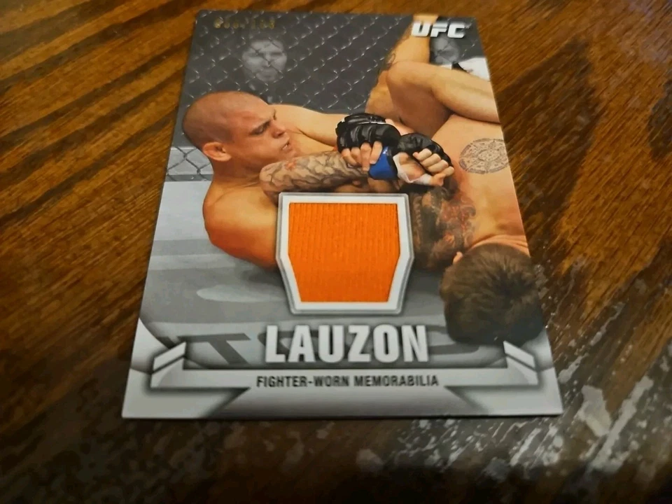 2013 Topps UFC Knockout Fighter-Worn Relic Insert Card #58/188 Joe Lauzon #KR-JL - Image 3 of 4