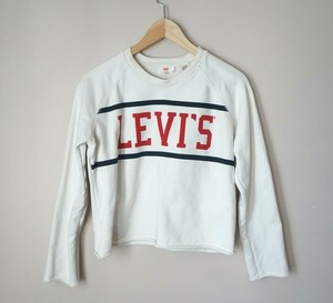 levi crop top