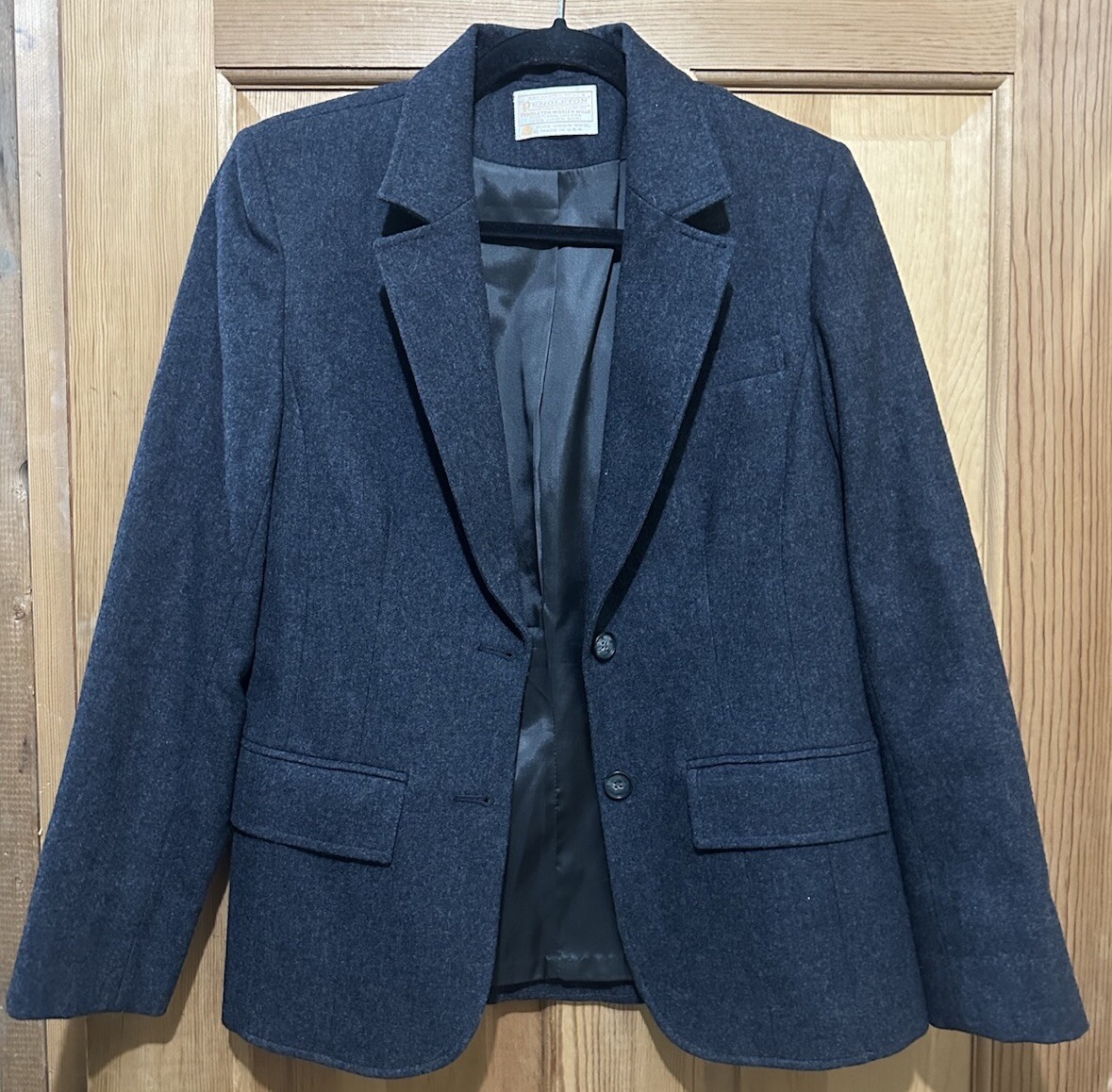 Pendleton 100% Virgin Wool Gray Two Button Blazer… - image 1