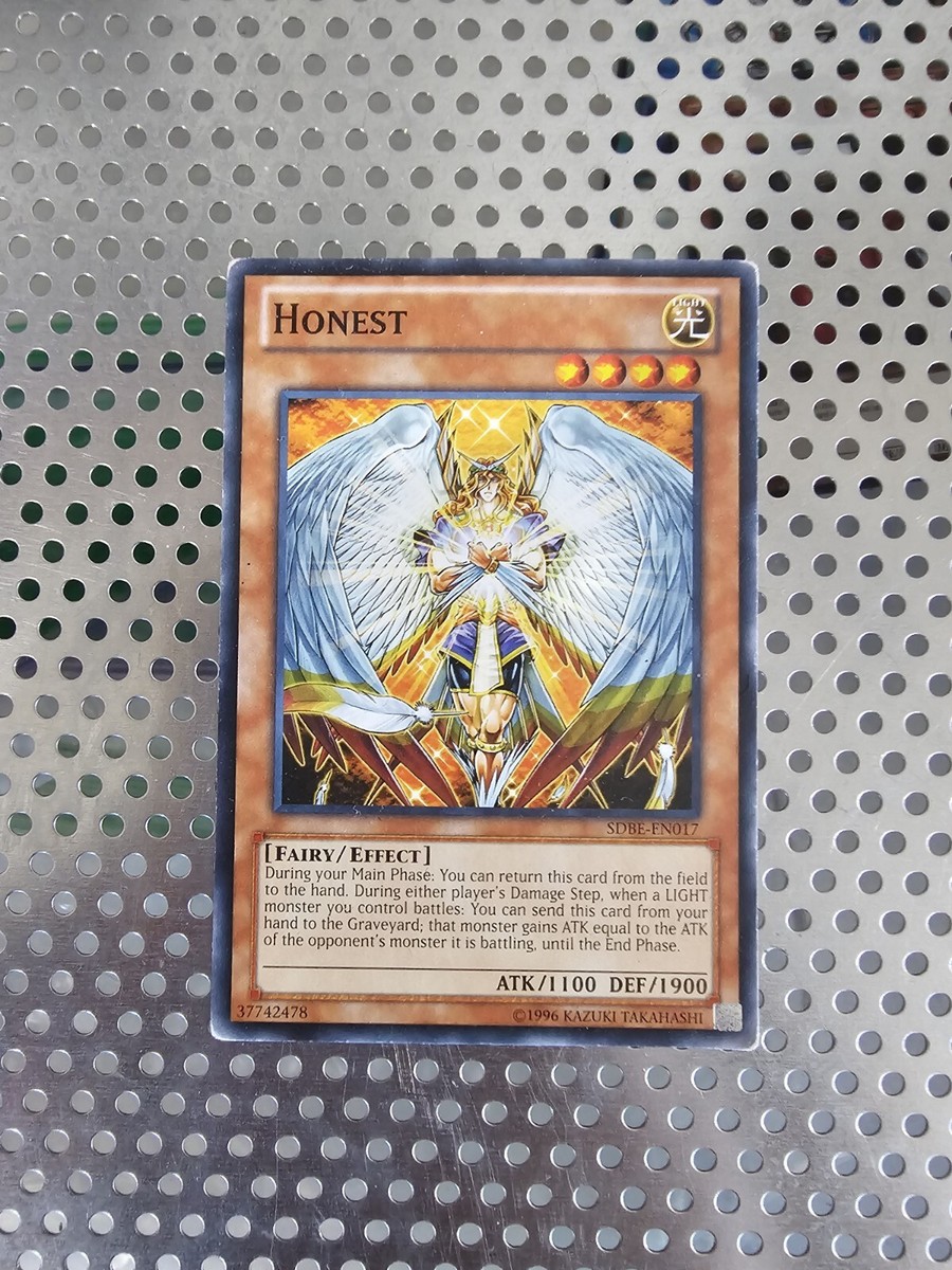 yugioh 1900 atk cards Old Vindictive Magician [SBC1-ENA11] Common main image 0