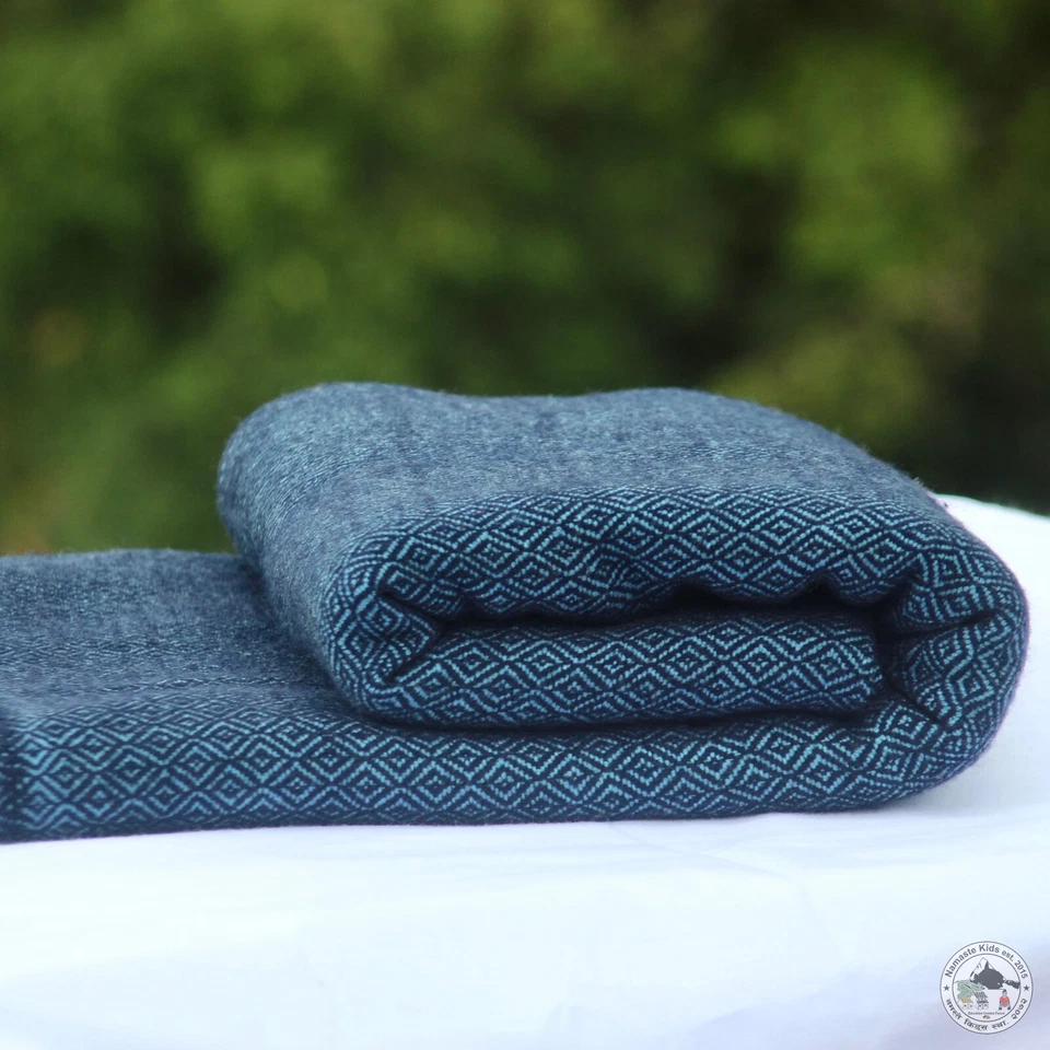 Cashmere Blanket Siddhara, Handcrafted from Nepal, Bedspread, Cuddle Blanket - Image 4 of 4