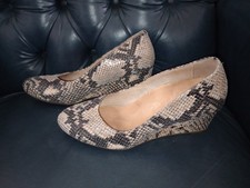 Vionic Antonia Comfort Wedge Leather Embossed Snake Print Size 7.5