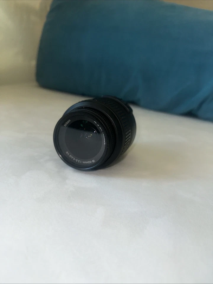 Nikon AF-S NIKKOR 18-55 мм 1:3.5-5.6 G - Изображение 2 из 4