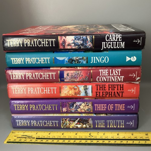 Terry Pratchett 6 Hardcover Book Bundle 1990s - 2000s - Imagen 2 de 24